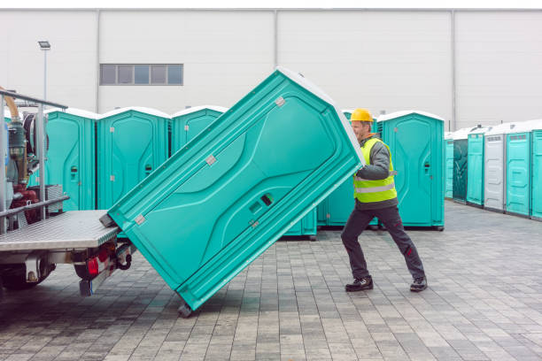 Portable Toilet Options We Offer in Lisbon Falls, ME